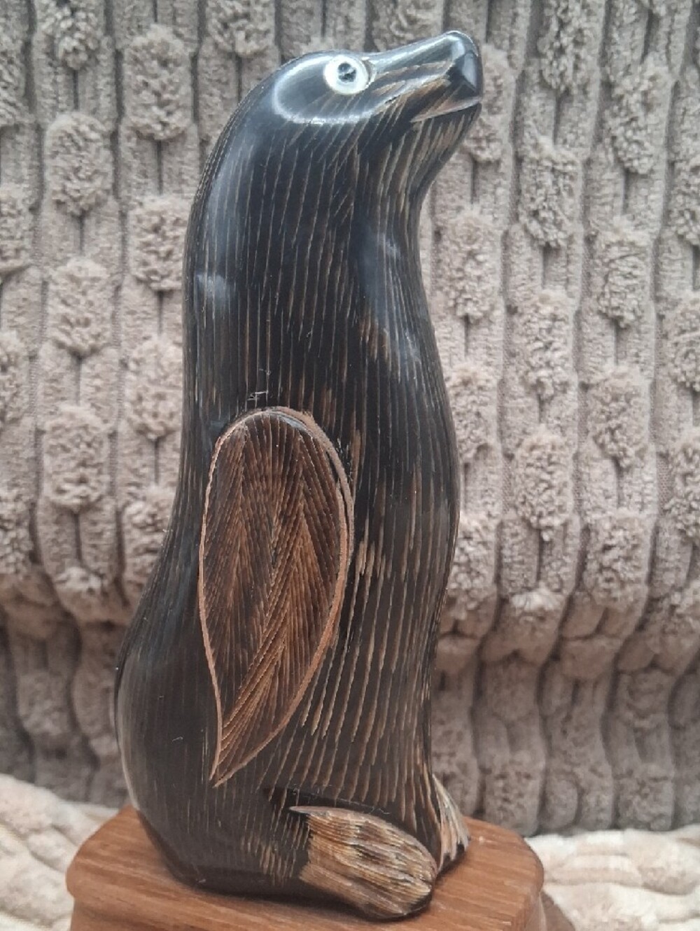 Vintage Hand-Carved Wooden Penguin Figurine - Picture 5 of 7